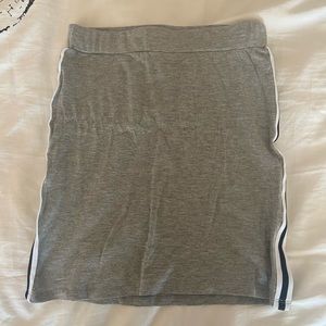 Side stripe fitted grey skirt